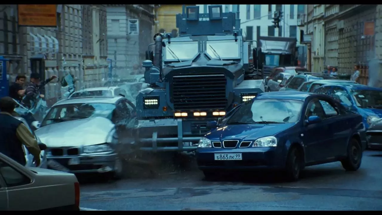 Are the cars destroyed in movies fully functional?
